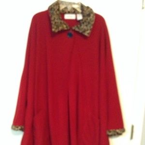LE MODA RED CAPE W/ LEOPARD TRIM ONE SIZE